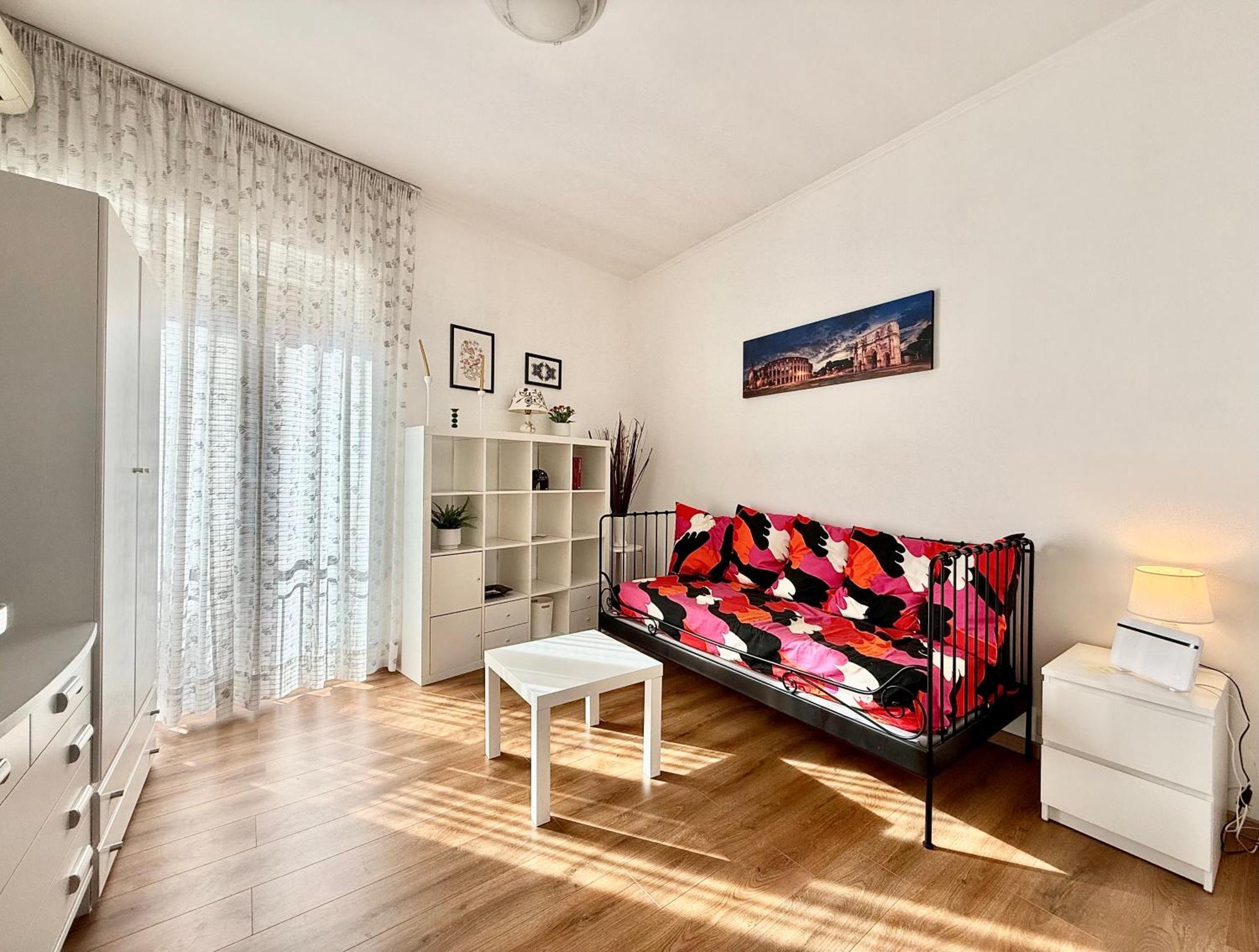 5 Min Da Metro San Paolo Apartment Rome Bagian luar foto